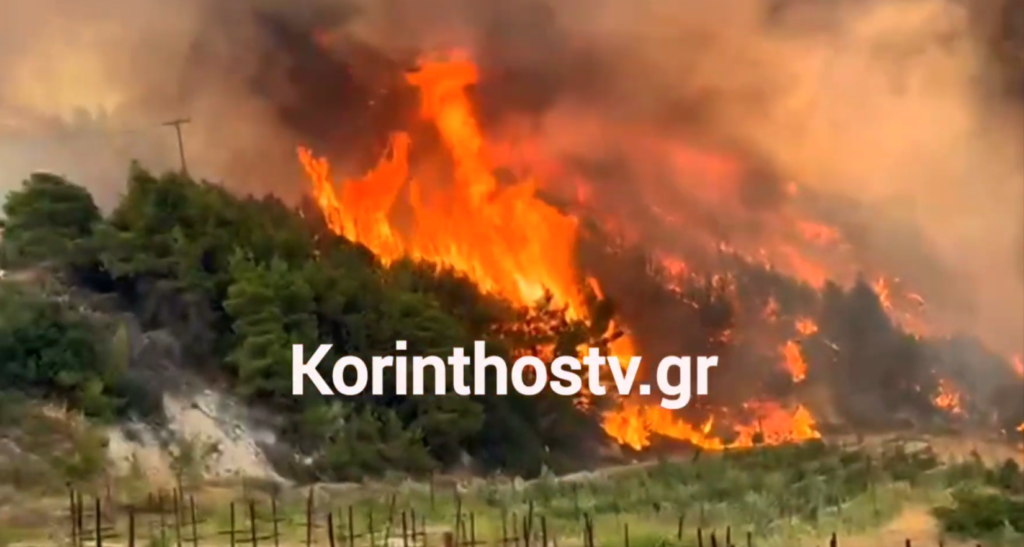 Κόρινθος:-Καίει-ανεξέλεγκτη-η-μεγάλη-φωτιά-–-Οι-φλόγες-κατευθύνονται-στο…