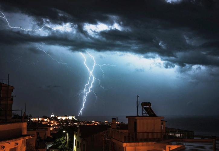 Καιρός:-Μεγάλη-πτώση-θερμοκρασίας-με-καταιγίδες-–-Από-πού-θα-ξεκινήσουν-τα-φαινόμενα-και-ποιες-περιοχές-θα-επηρεαστούν