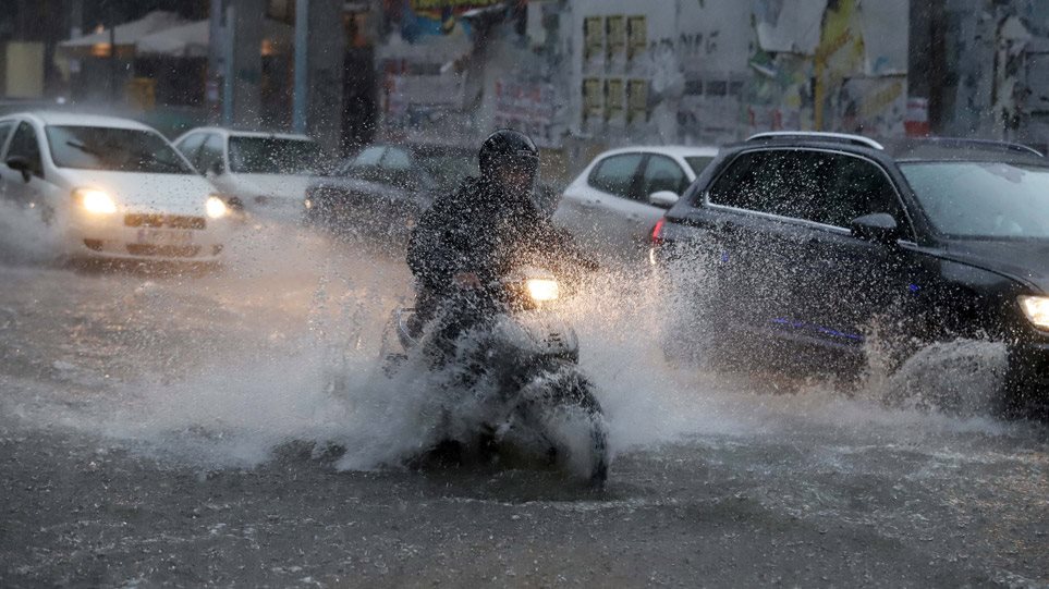 Καιρός:-Πότε-θα-δεχθεί-«μεγάλο-όγκο-νερού»-η-Αττική-–-Νέα-πρόγνωση…